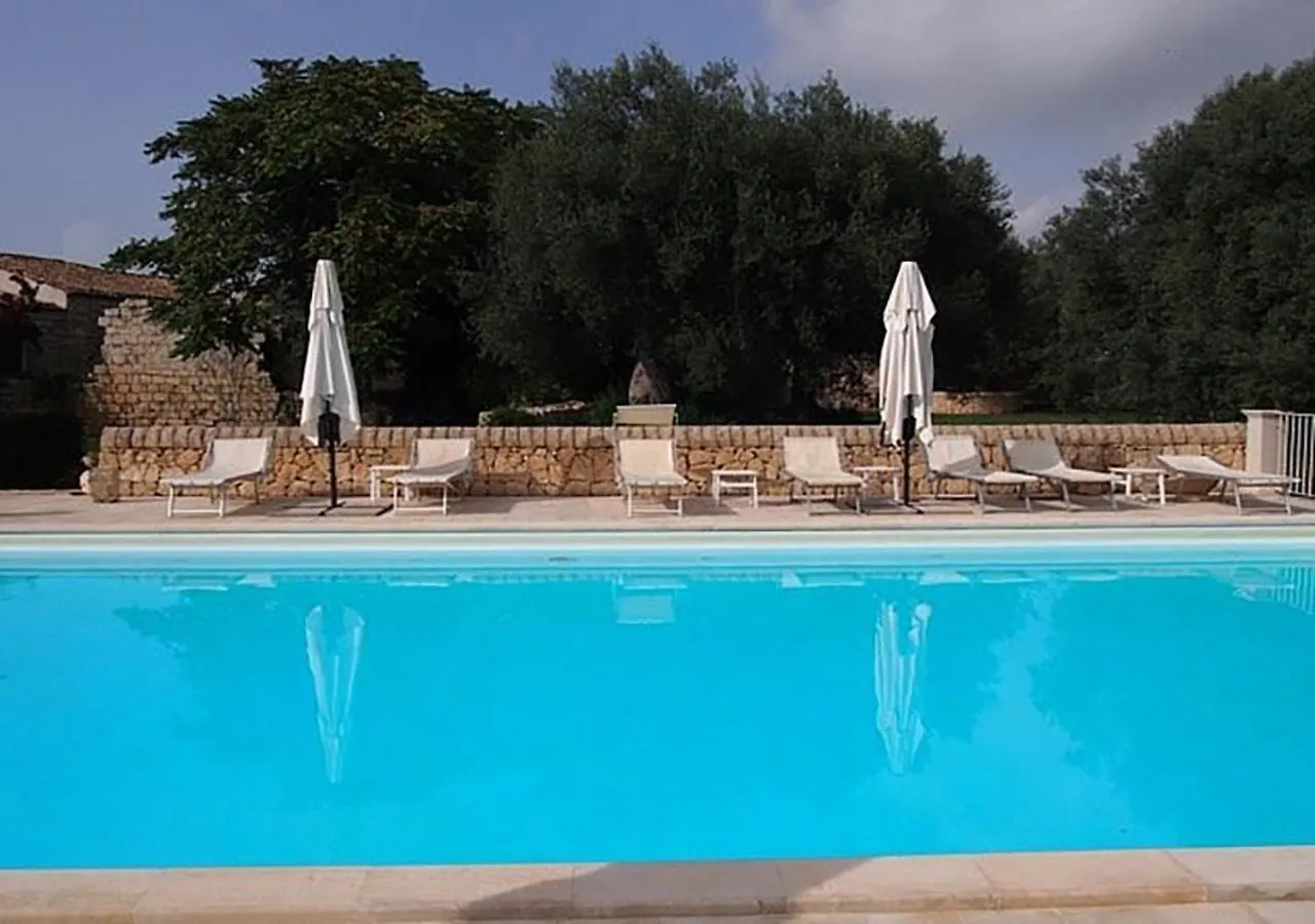 Il Carosello Dei Baroni Villa Noto Feriegård